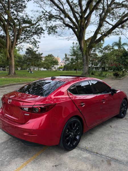 Mazda 3 grand touring AT 2.0 - imagen secundaria 1