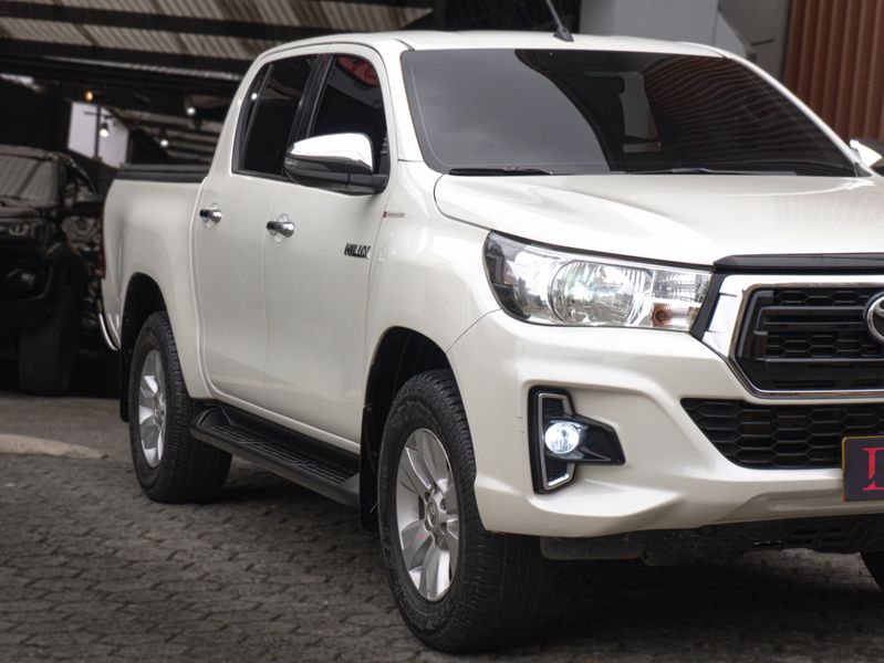 Toyota Hilux SRV 2.8 2020 - imagen secundaria 1
