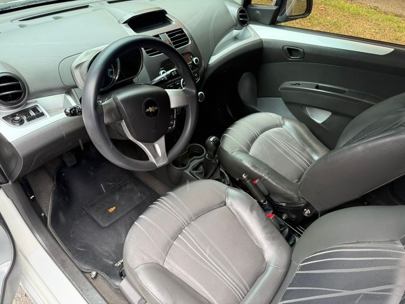 Chevrolet Spark GT LTZ 2015 Listo Para Hacer Traspaso - imagen secundaria 1