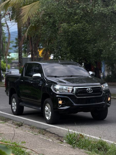 TOYOTA HILUX 2020 2.4 DIESEL - imagen secundaria 2