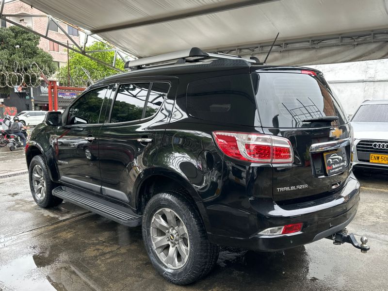 CHEVROLET TRAILBLAZER LTZ 2.8 DIÉSEL 4X4 2023 - imagen secundaria 2