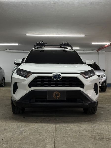 Toyota Rav4 LE Híbrida 2021 - imagen secundaria 1