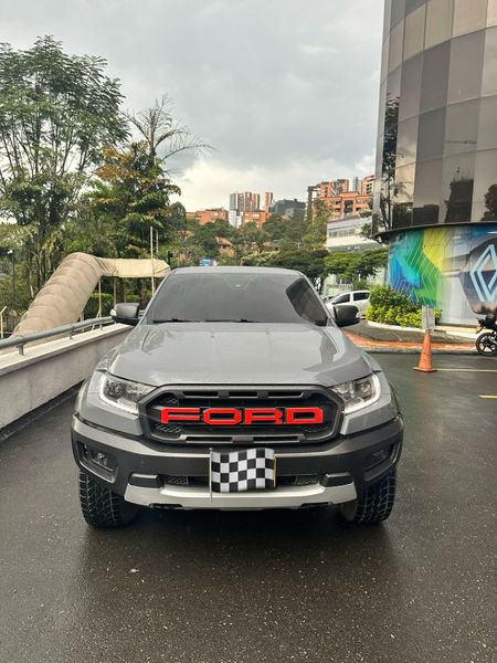 Ford Ranger Raptor Diesel - imagen secundaria 1