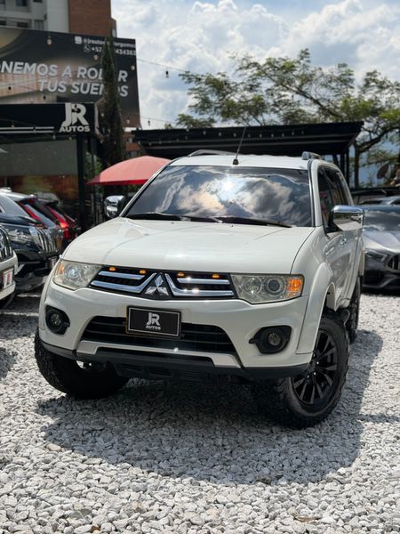 MITSUBISHI NATIVA Sport 2015 - imagen secundaria 1