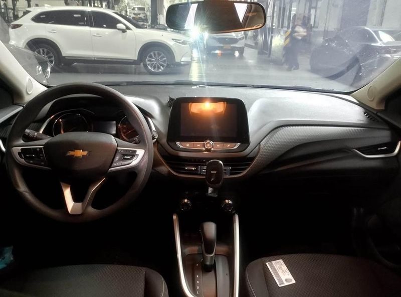 Chevrolet Onix LTZ 2022 - imagen secundaria 1
