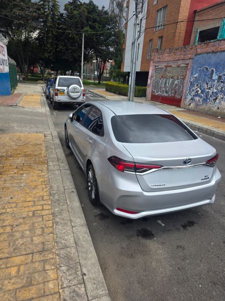 Toyota Corolla Hev Xei Híbrido 2024 - imagen secundaria 1