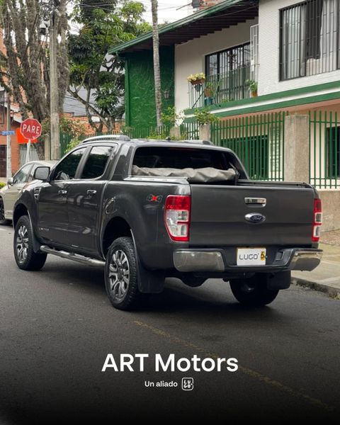Ford Ranger 3.2 Limited 4x4 Único Dueno Diesel - imagen secundaria 2