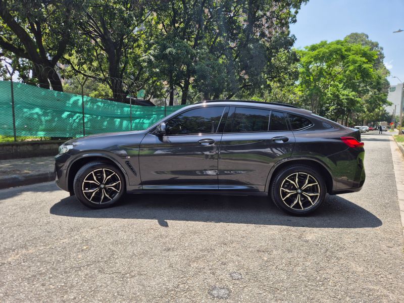 BMW X4 2023 Xdrive30i - imagen secundaria 2