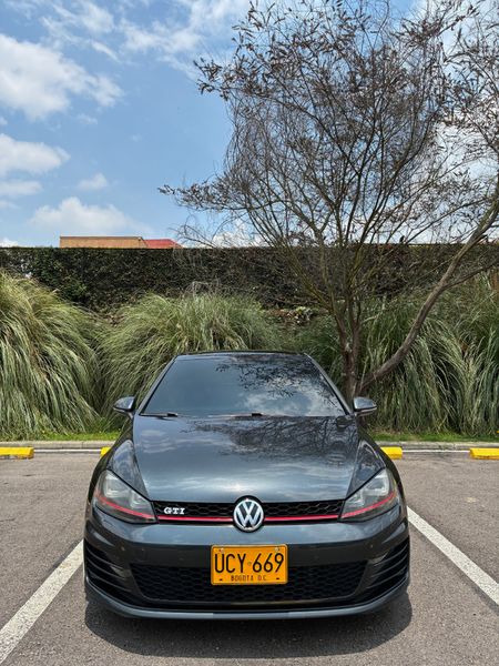 Volkswagen GOLF GTI PERFORMANCE