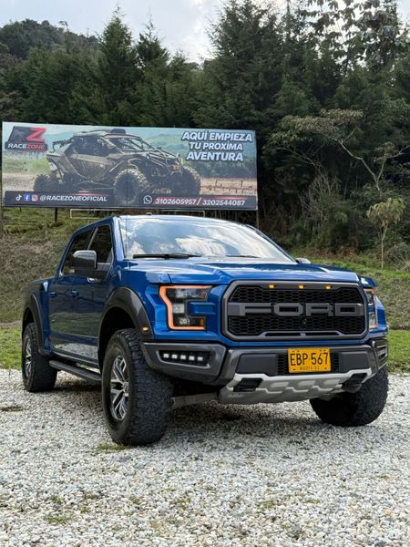 Ford F-150 Raptor SVT SuperCrew - imagen 1