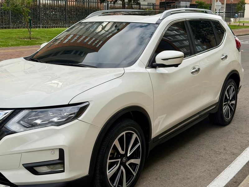 Nissan Xtrail Exclusive - imagen secundaria 1