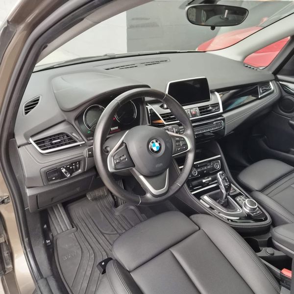 BMW 218i Active Tourer Sportline 2021 I 73.900 Km - imagen secundaria 1