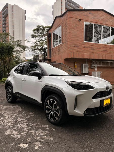 TOYOTA YARIS CROSS HÍBRIDA 2023 - imagen secundaria 2