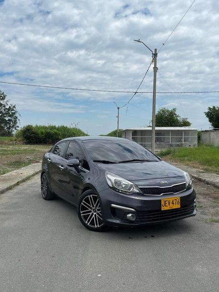 Kia rio - imagen secundaria 1