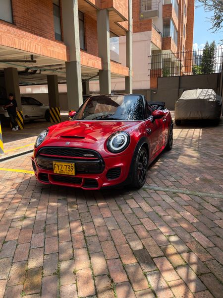 Vendo MiniCooper JCW 2019 Convertible - imagen secundaria 2