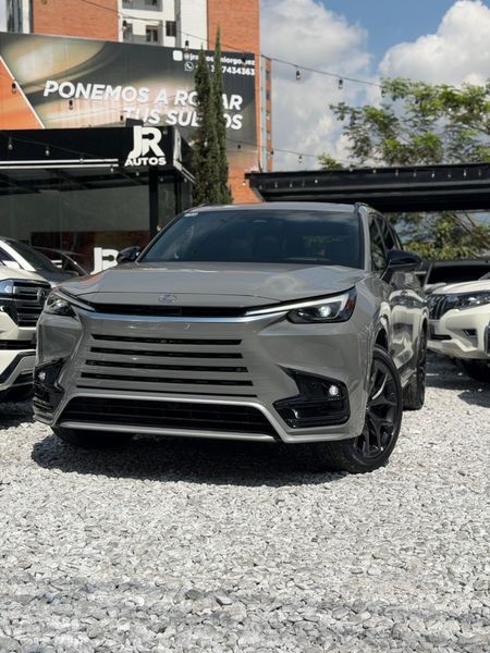 LEXUS TX500h 2025 - imagen secundaria 1