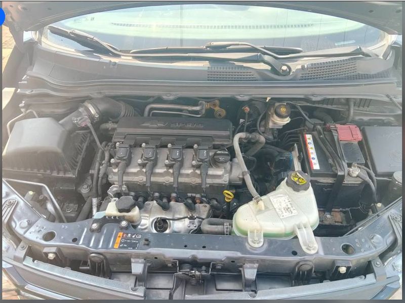 Vendo Chevrolet Onix Activ 2018 - imagen secundaria 2