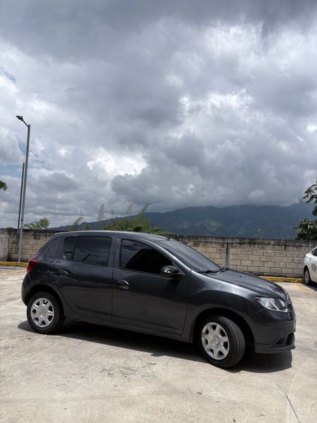 Renault Sandero Modelo 2019 versión Life - imagen secundaria 1