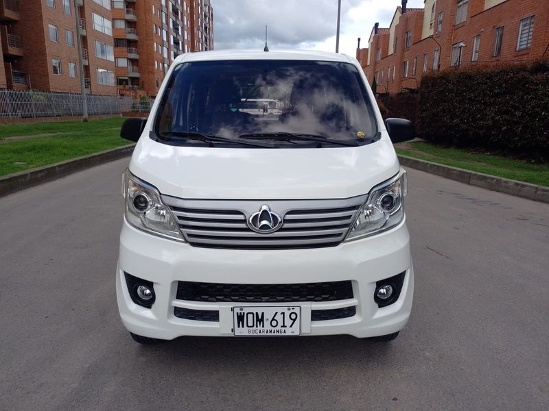 Changan MiniVan - imagen secundaria 1