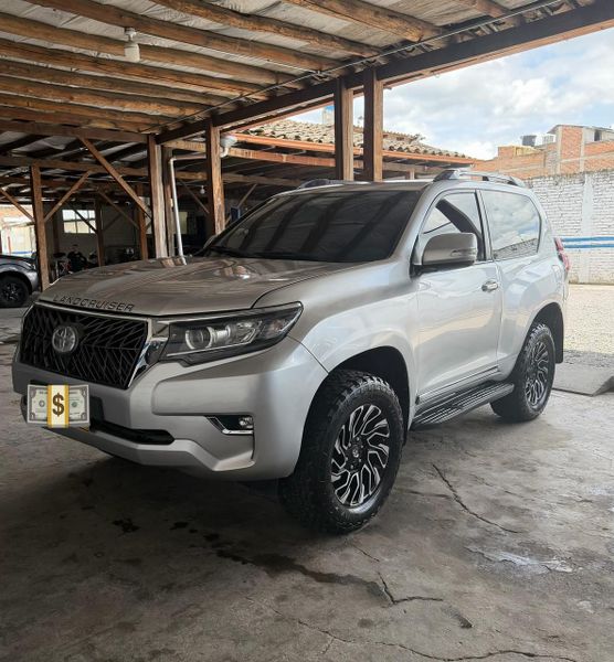 Toyota prado TX sumo 2011 - imagen secundaria 1