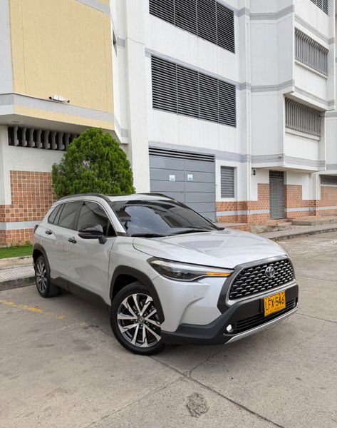 TOYOTA Corolla Cross XEi 2023 Gasolina IMPECABLE Papeles Nuevos - imagen secundaria 1