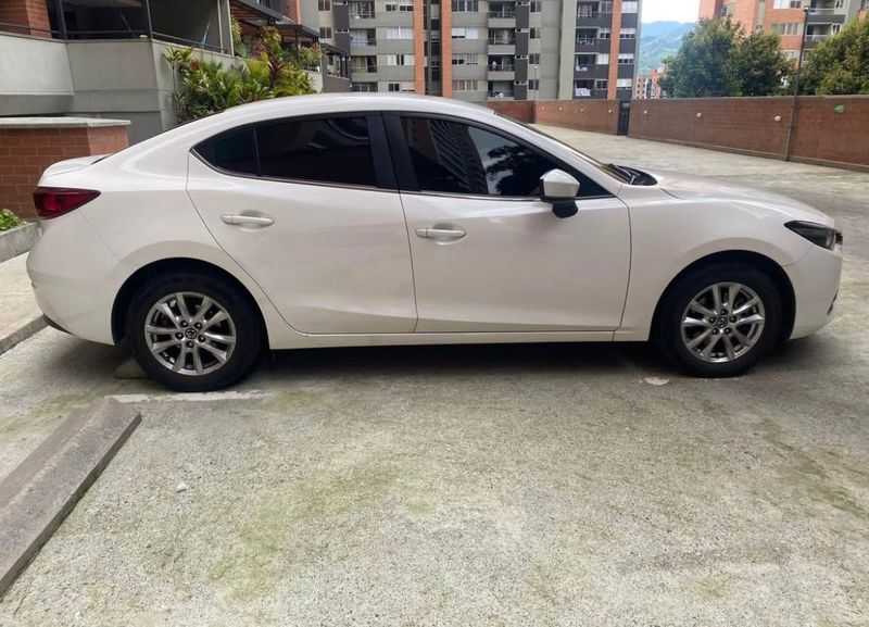 MAZDA 3 PRIME 2017 - imagen secundaria 2