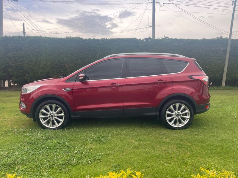 2019 FORD ESCAPE TITANIUM TOPE DE GAMA. PERFECTA. ASEGURABLE - imagen secundaria 1