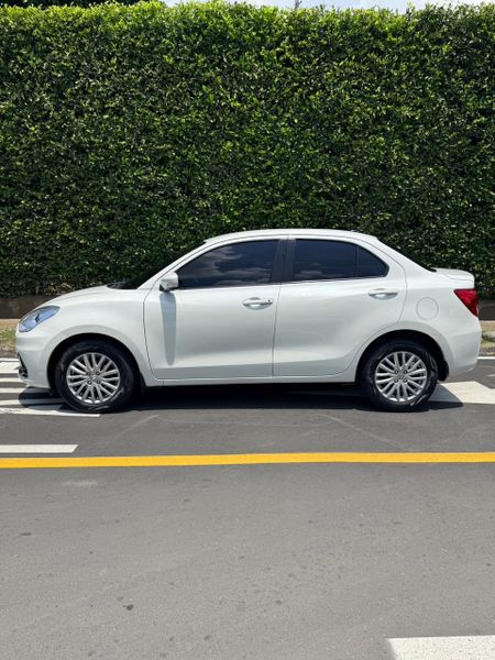 Suzuki Swift Dzire modelo 2022 Automático - imagen secundaria 1