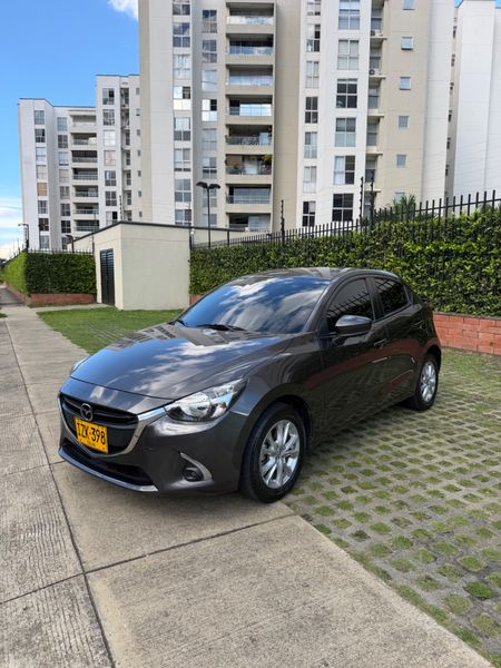 Mazda 2 touring 2018 - imagen secundaria 1