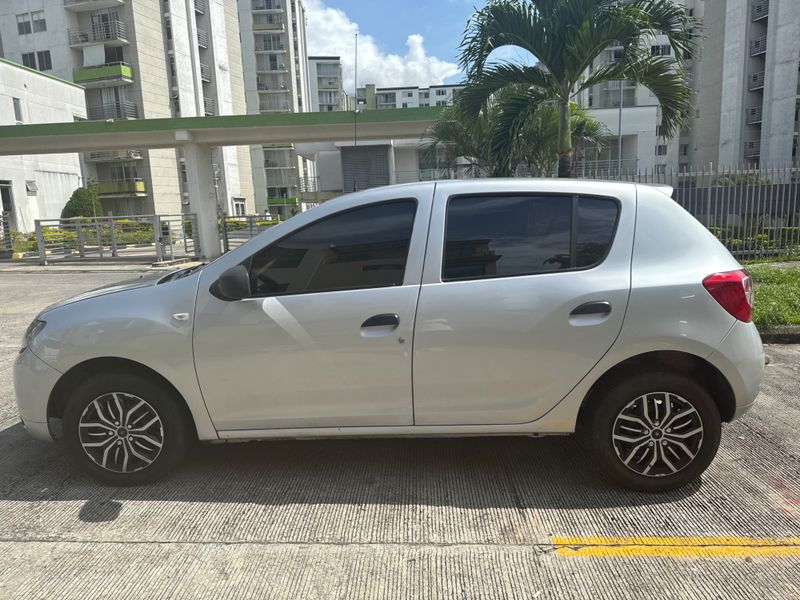 Renault Sandero Authentique 2017 - imagen secundaria 2