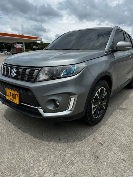 Suzuki Vitara 2023 AUTOMATICO - imagen secundaria 1