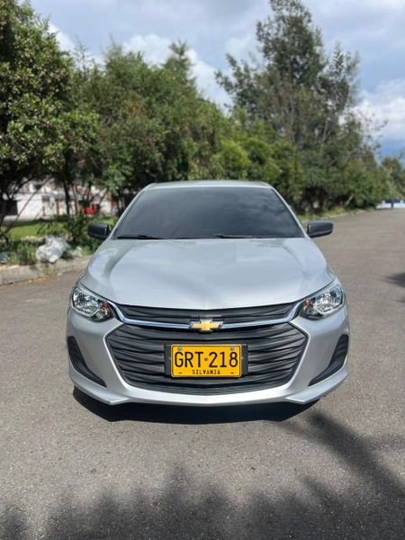 Chevrolet Onix 2021 - imagen secundaria 1