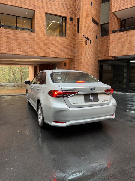 Toyota Corolla XEI 2020 híbrido - imagen secundaria 1
