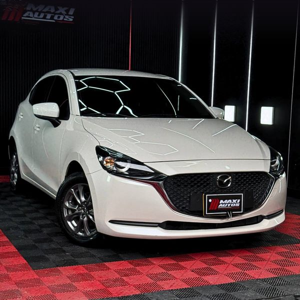 Mazda 2 Touring 1.500 cc Mecánico - imagen secundaria 2