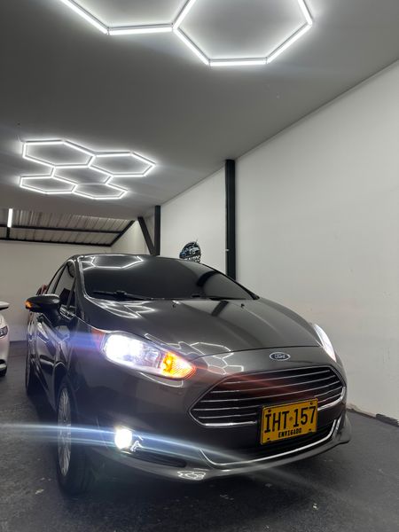 Ford fiesta titanium 2015 Original - imagen secundaria 1