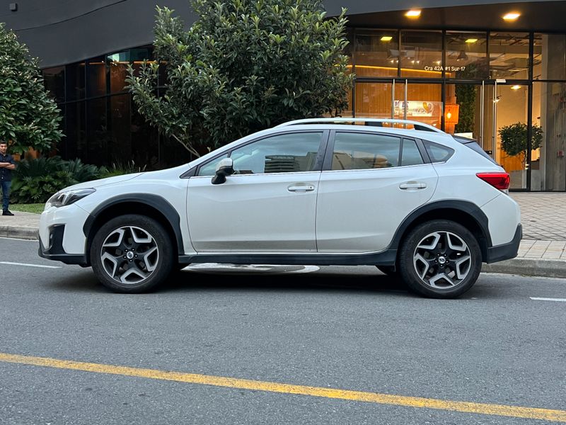 Subaru XV Limited EyeSight 2018 - imagen secundaria 1