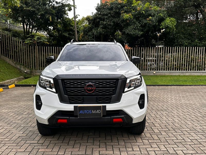 NISSAN FRONTIER PRO 4X - imagen secundaria 1