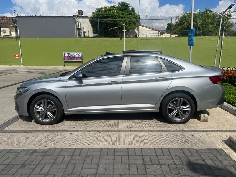 Volkswagen Jetta 1.4 Tsi Highline 2024 - imagen secundaria 1