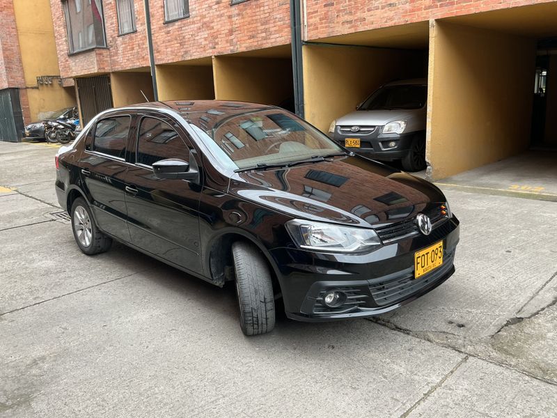 Volkswagen Voyage Comfortline - imagen secundaria 1