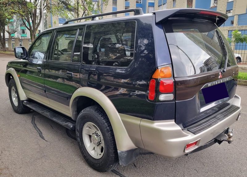 Mitsubishi Nativa V6 Automatica 2002 - imagen secundaria 2