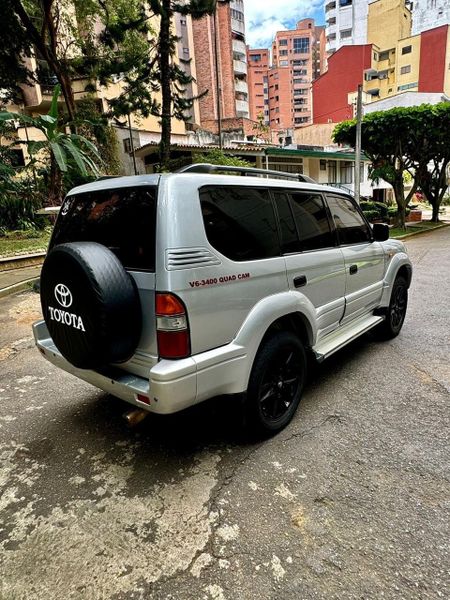 Toyota Prado 2007 full equipo - imagen secundaria 2