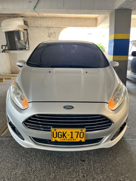Ford fiesta titanium - imagen secundaria 1