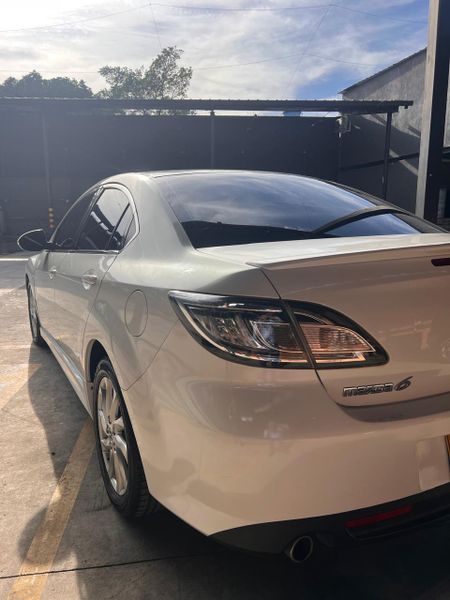 Mazda 6 2011 Automático 2.5  128.000 km  Impecable  Nunca chocado - imagen secundaria 2