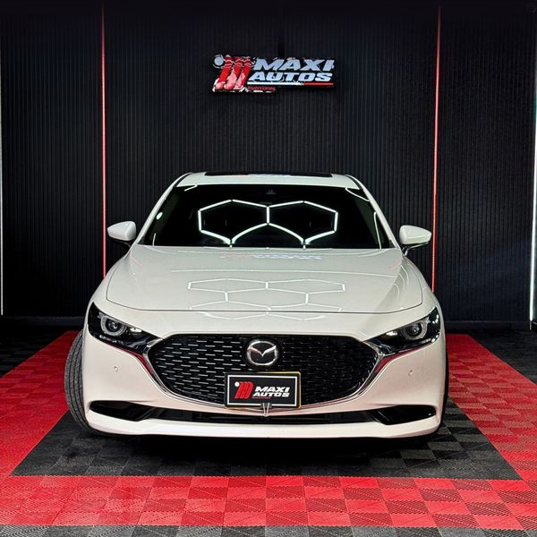 Mazda 3 Grand Touring 2.000 cc Hibrido Automático - imagen secundaria 1