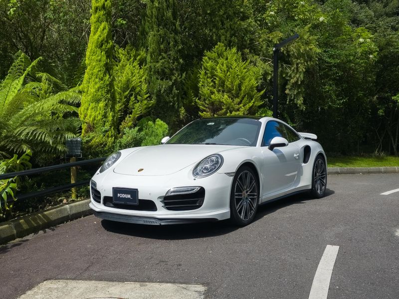 Porsche 911 Turbo - imagen secundaria 2