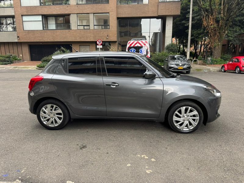 Suzuki Swift Hybrid 2023 - imagen secundaria 2