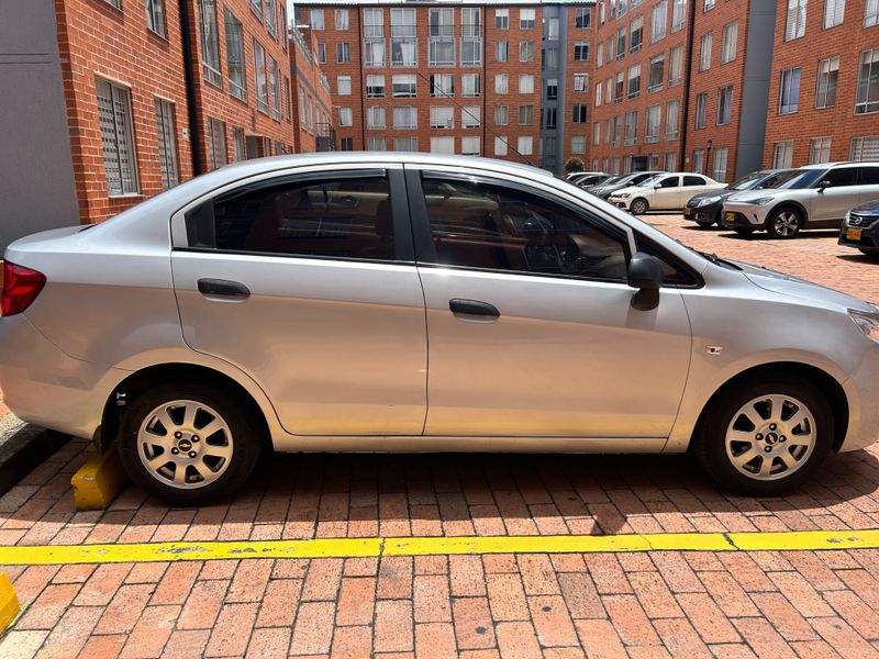 Chevrolet Sail 2017 impecable - imagen secundaria 1