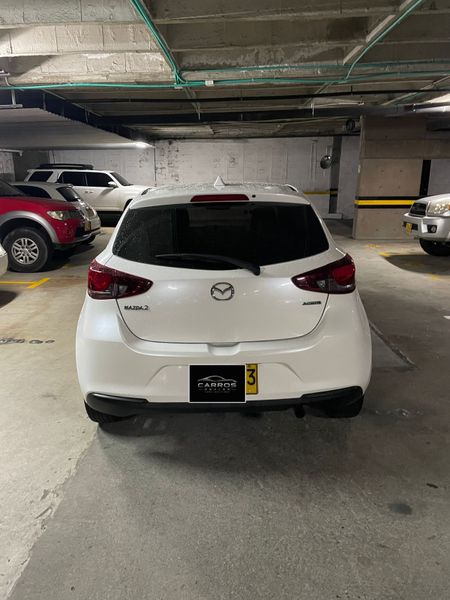 Mazda 2 Touring - imagen secundaria 2