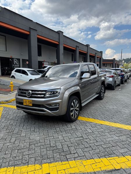 VOLKSWAGEN AMAROK EXTREME V6 2023 - imagen secundaria 1