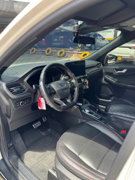 Ford Escape Hibrida - imagen secundaria 1